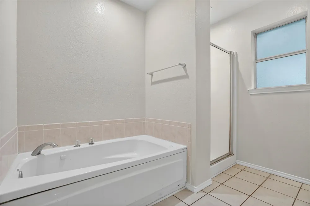 4697 Holbrook Road Springtown, TX 76082