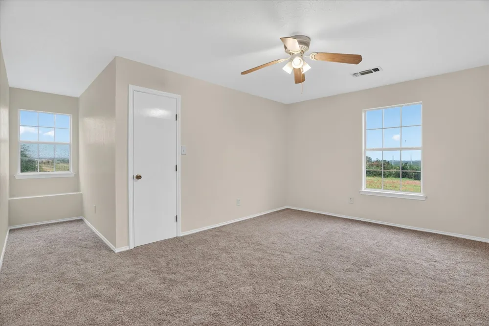 4697 Holbrook Road Springtown, TX 76082