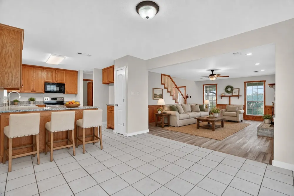 4697 Holbrook Road Springtown, TX 76082