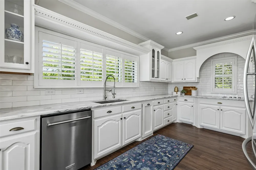 221 Carriage Hill Lane Heath, TX 75032