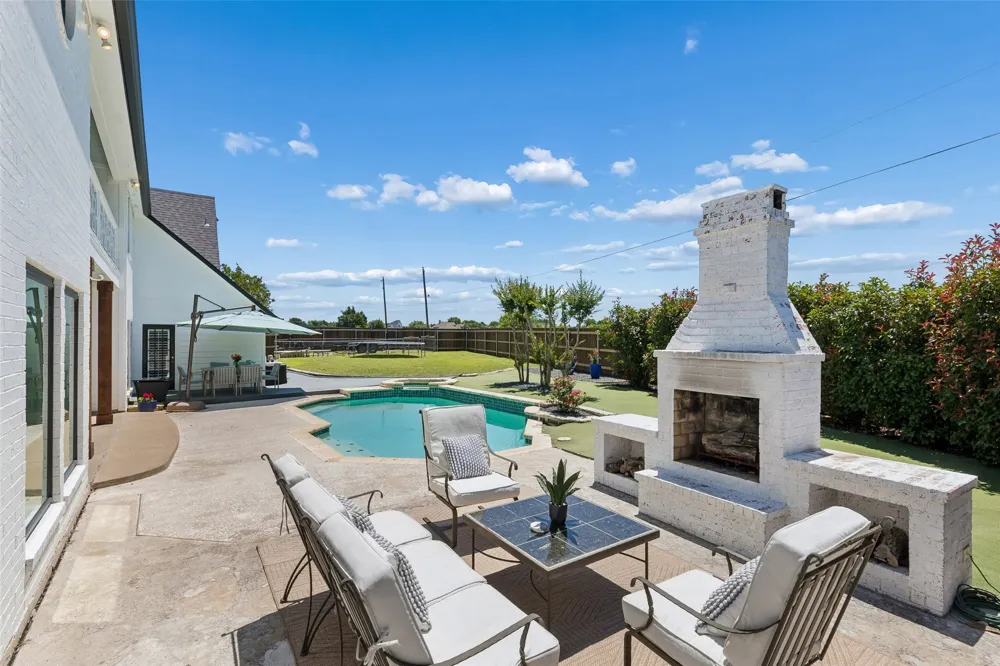 221 Carriage Hill Lane Heath, TX 75032