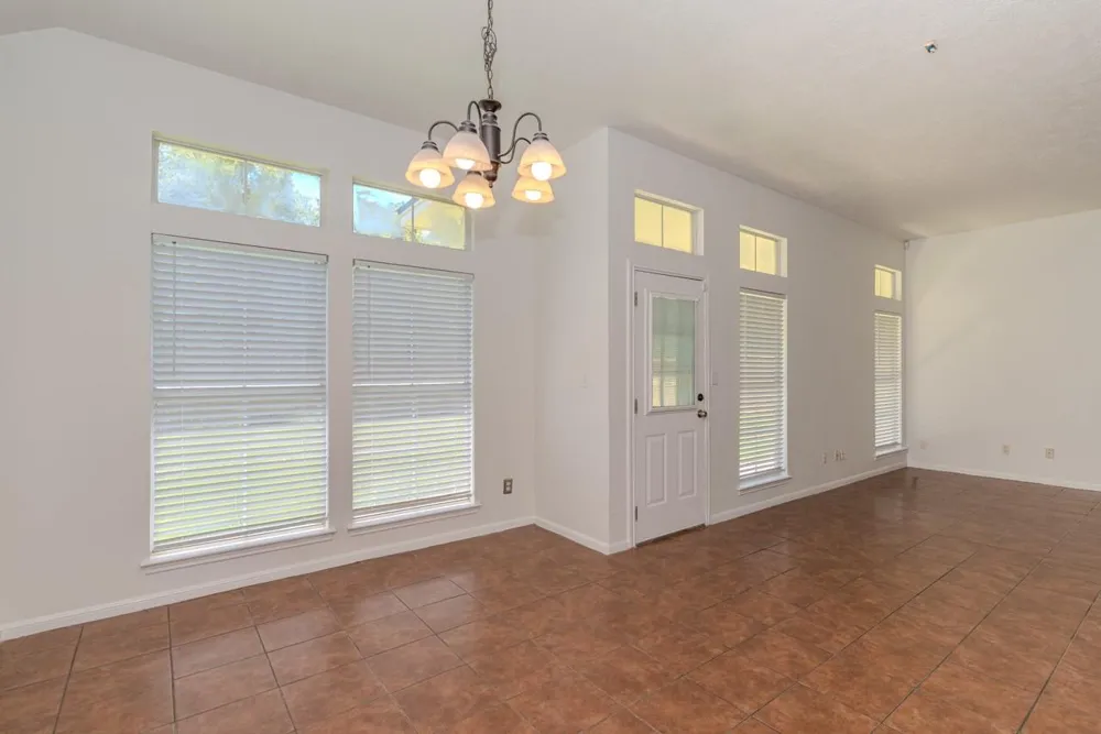 7875 Joyce Lane Beaumont, TX 77713