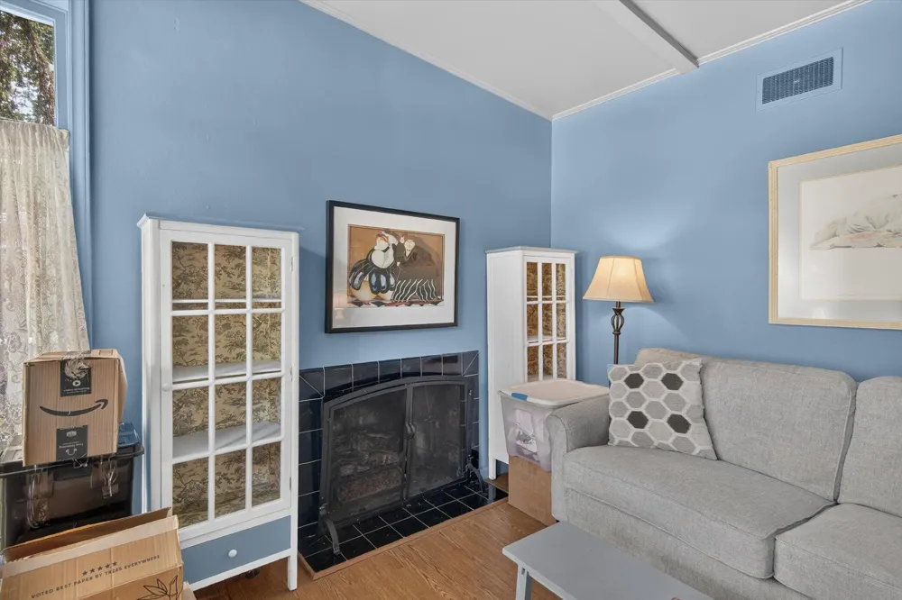 505 North Drive W Marshall, MI 49068