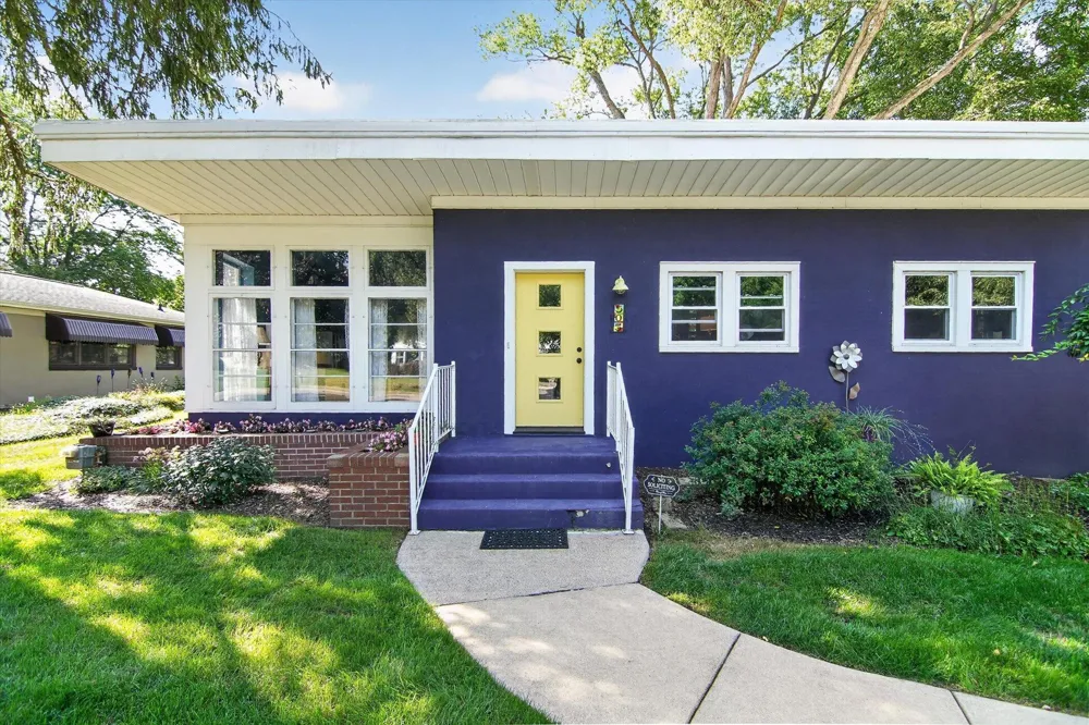 505 North Drive W Marshall, MI 49068