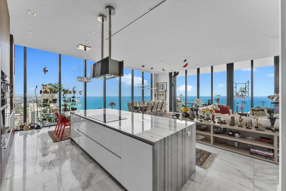 17141 Collins Ave #4201 Sunny Isles Beach, FL 33160