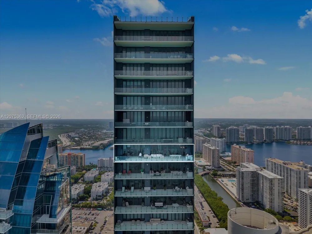 17141 Collins Ave #4201 Sunny Isles Beach, FL 33160