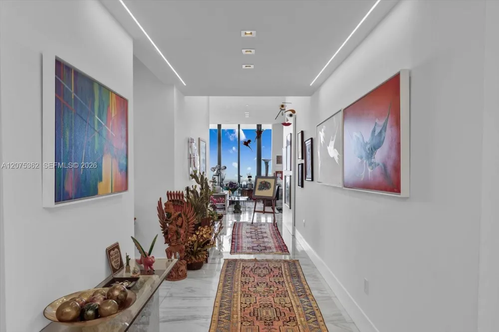 17141 Collins Ave #4201 Sunny Isles Beach, FL 33160