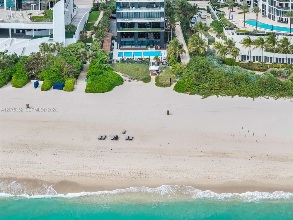17141 Collins Ave #4201 Sunny Isles Beach, FL 33160