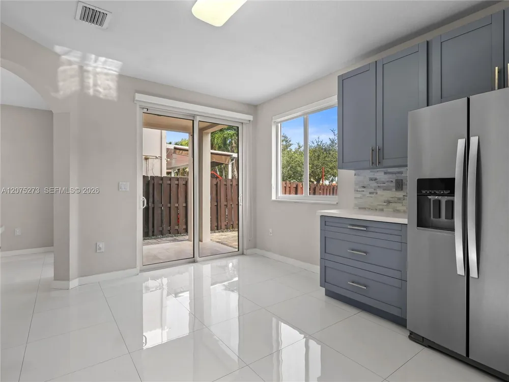 15392 SW 25th Ter Miami, FL 33185