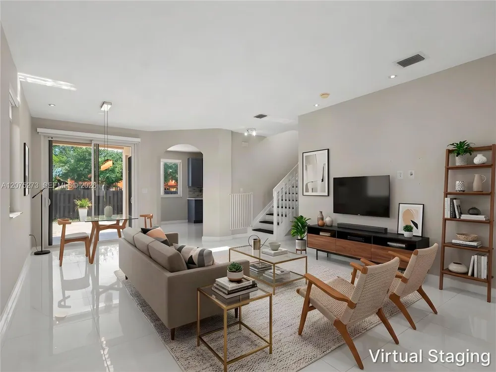 15392 SW 25th Ter Miami, FL 33185