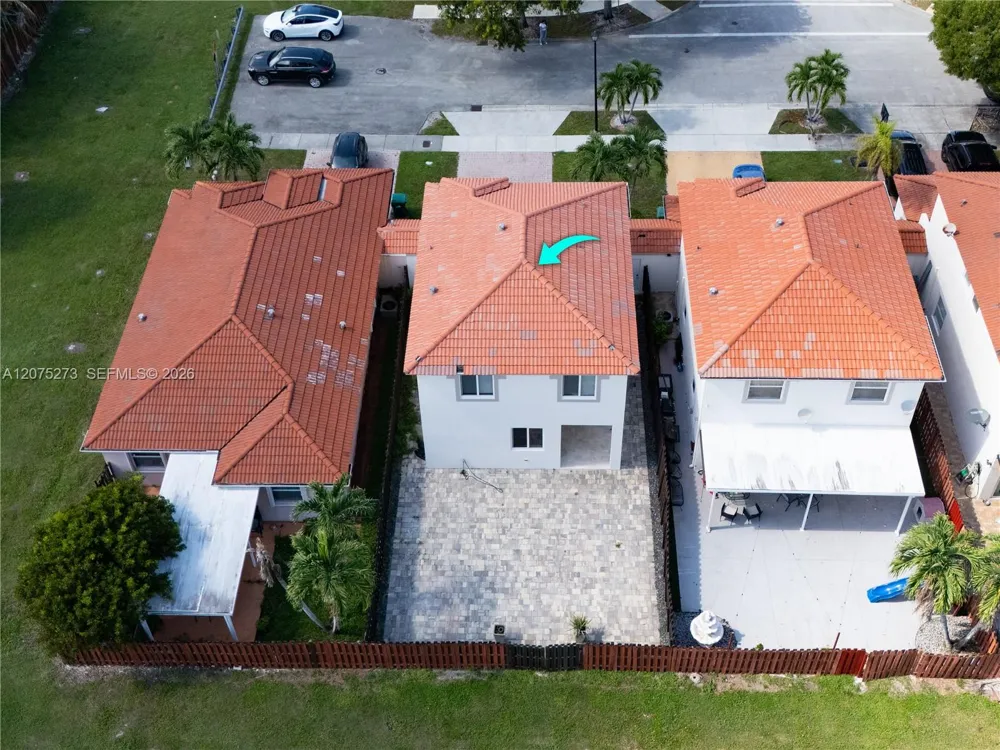 15392 SW 25th Ter Miami, FL 33185