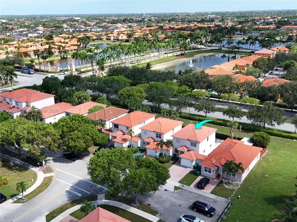 15392 SW 25th Ter Miami, FL 33185