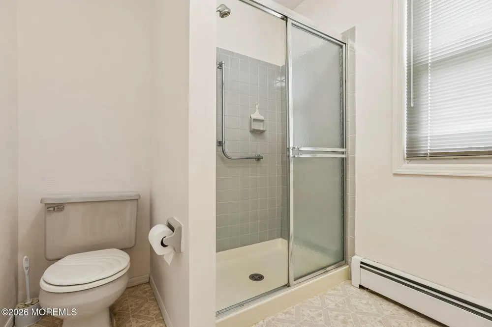 28 W Kinkora Court W Toms River, NJ 08757