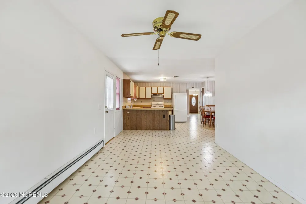 28 W Kinkora Court W Toms River, NJ 08757