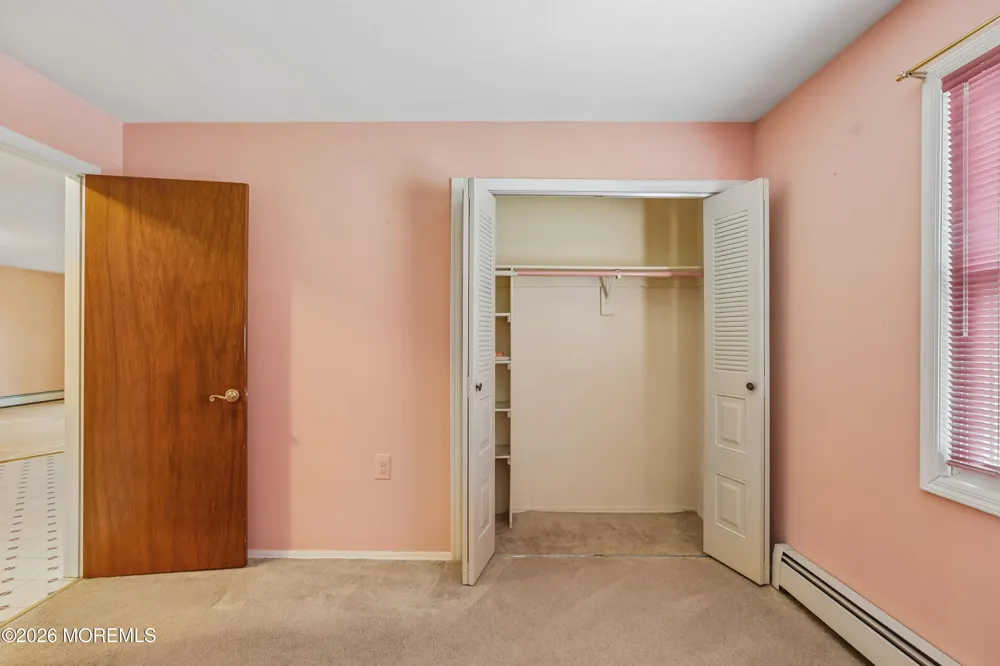 28 W Kinkora Court W Toms River, NJ 08757