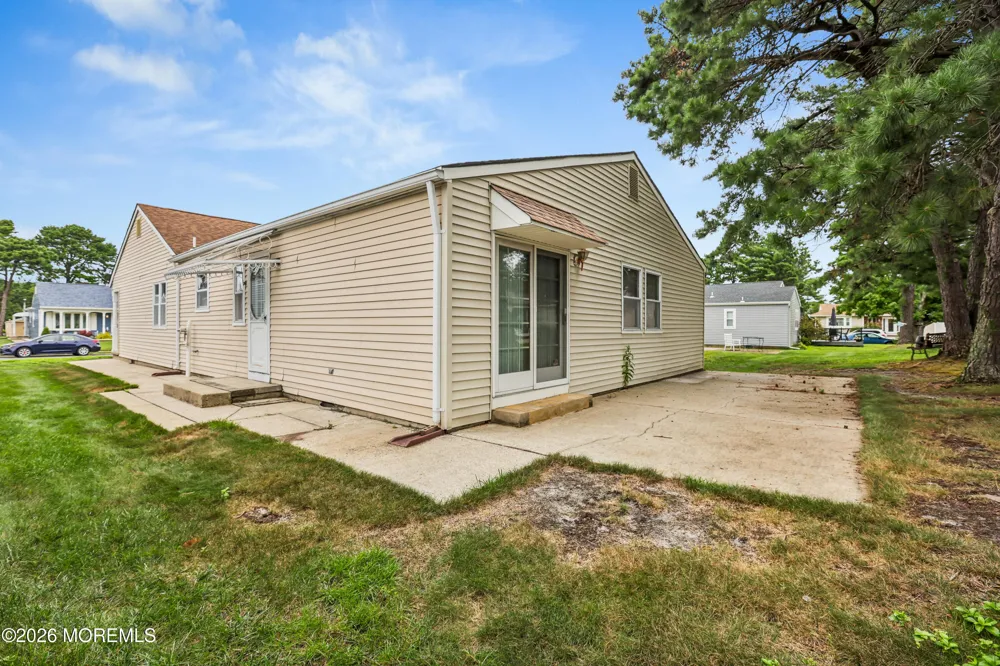 28 W Kinkora Court W Toms River, NJ 08757