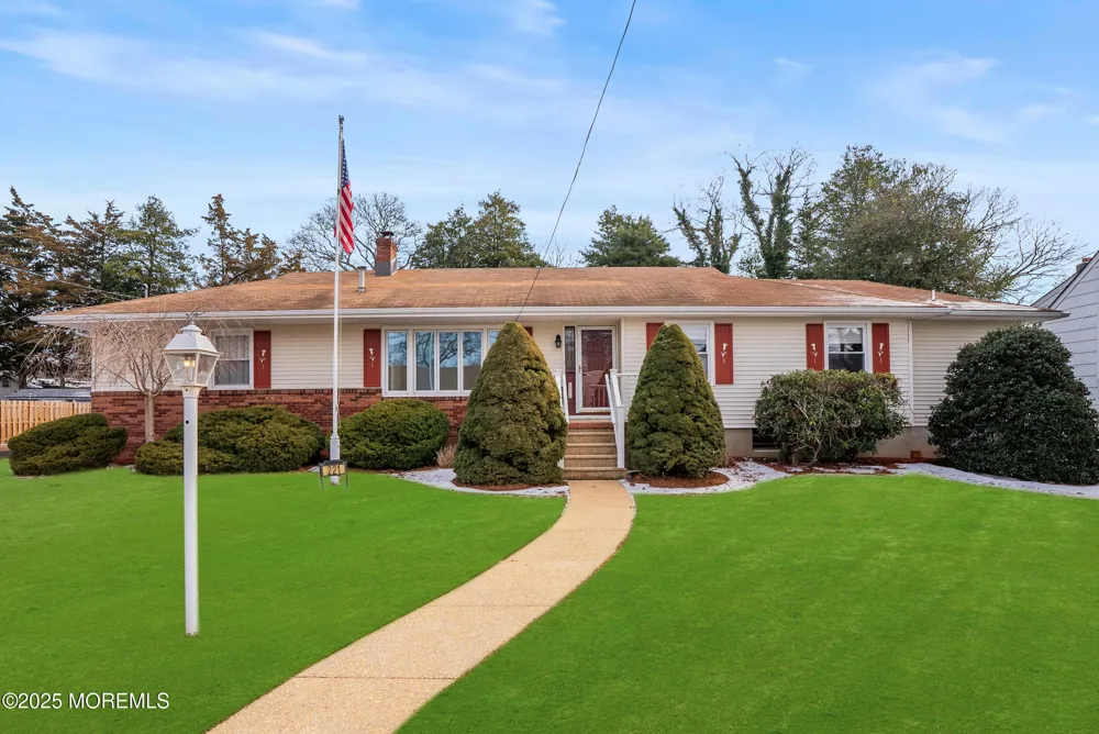221 Belmar Avenue Oakhurst, NJ 07755