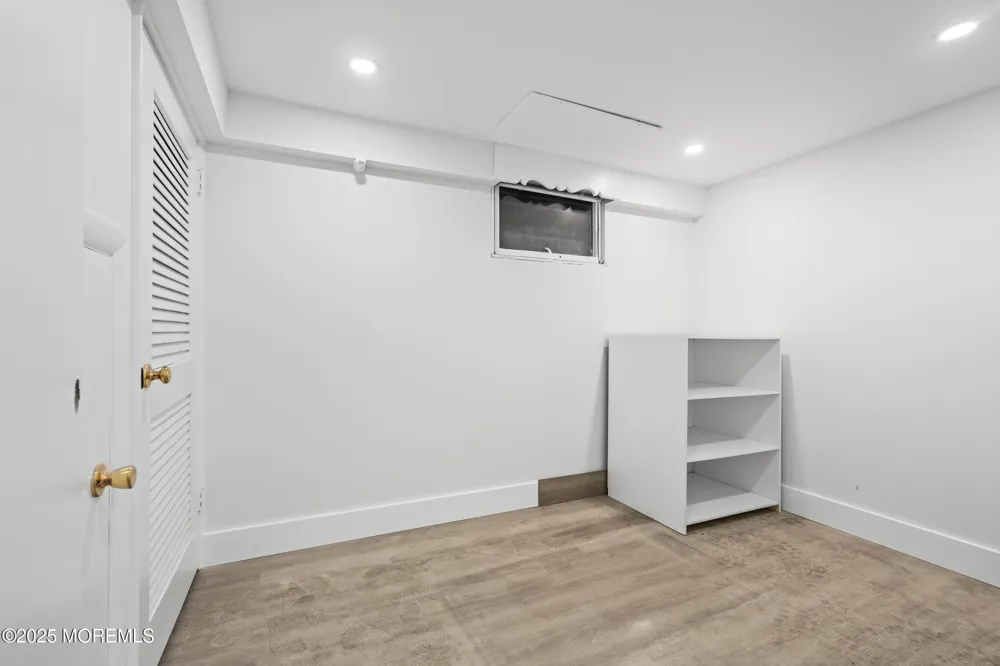 221 Belmar Avenue Oakhurst, NJ 07755