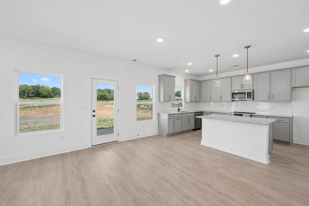 2564 Peaceful Valley Dr Columbia, TN 38401