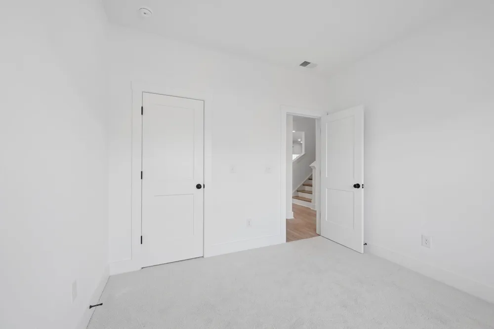 2564 Peaceful Valley Dr Columbia, TN 38401