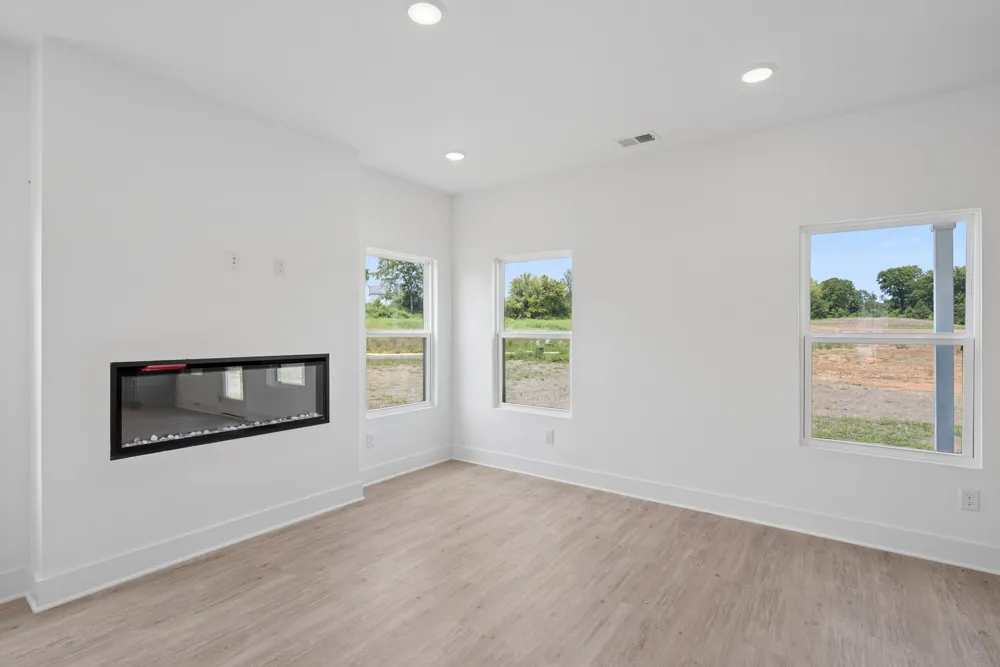 2564 Peaceful Valley Dr Columbia, TN 38401