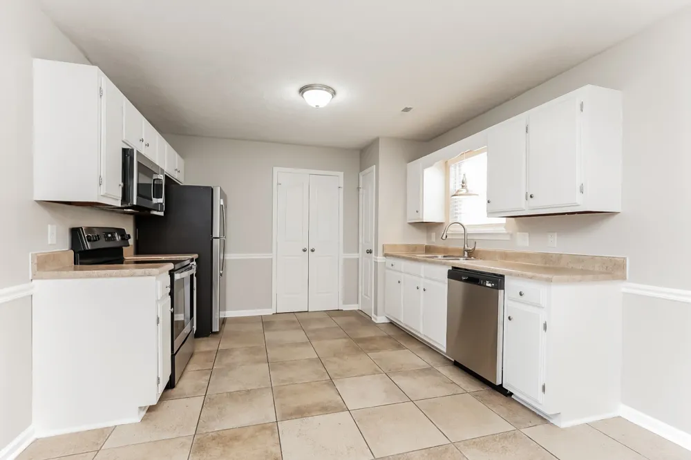 2502 Moore Way La Vergne, TN 37086