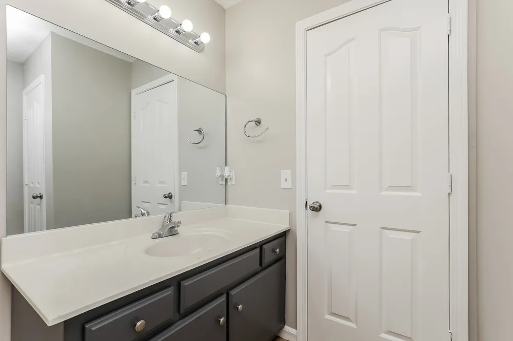 2502 Moore Way La Vergne, TN 37086