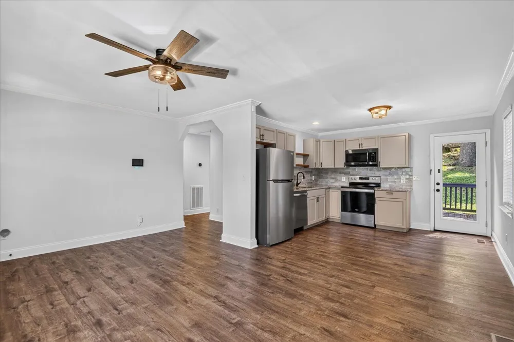700 Runyan Drive Chattanooga, TN 37405