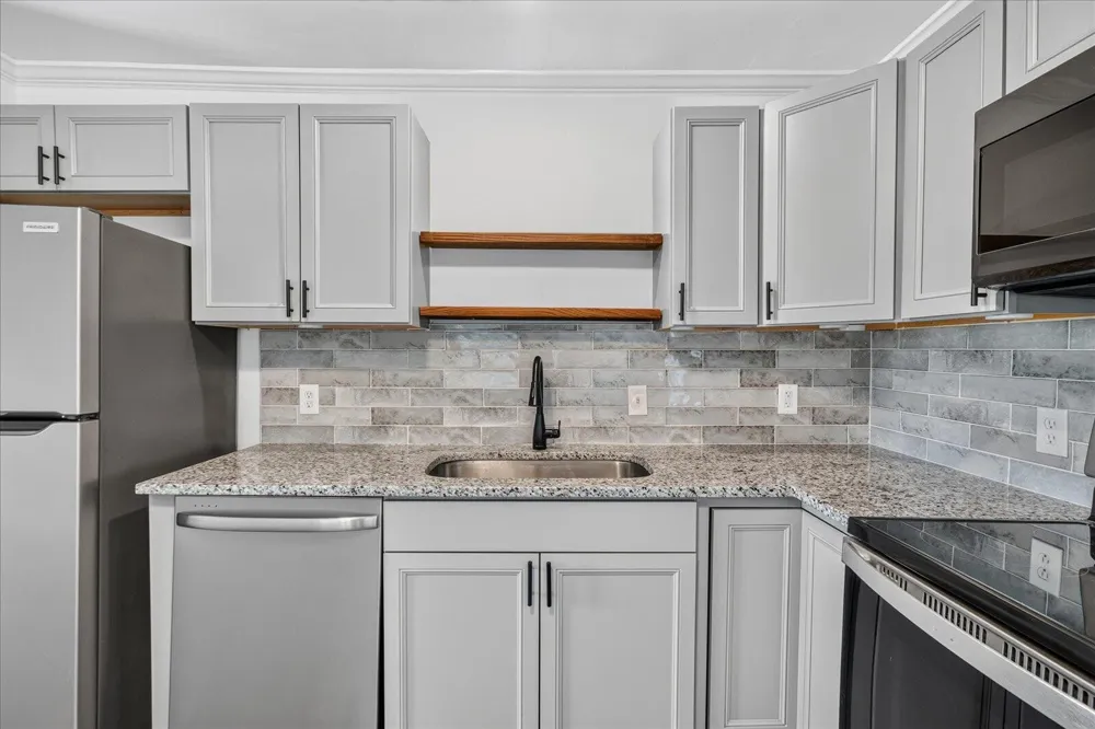 700 Runyan Drive Chattanooga, TN 37405