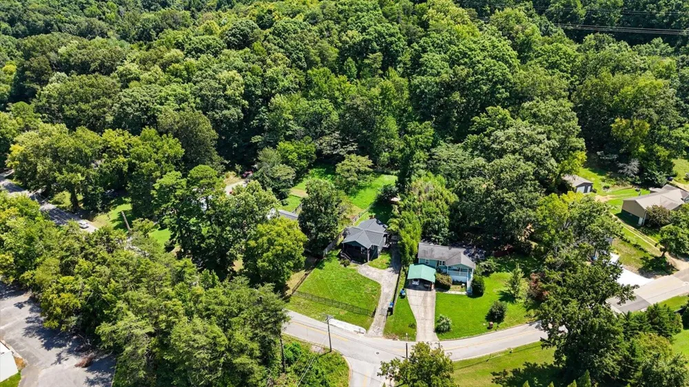 700 Runyan Drive Chattanooga, TN 37405