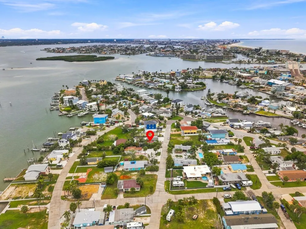 13123 4TH STREET E Madeira Beach, FL 33708