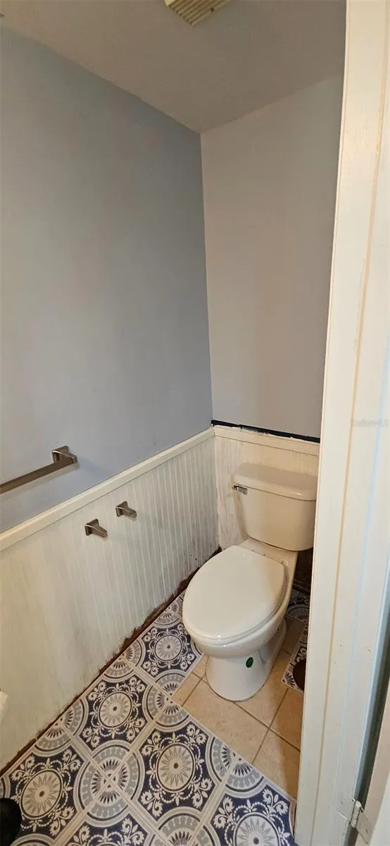 2405 SE 16TH AVENUE #B ocala, FL 34471