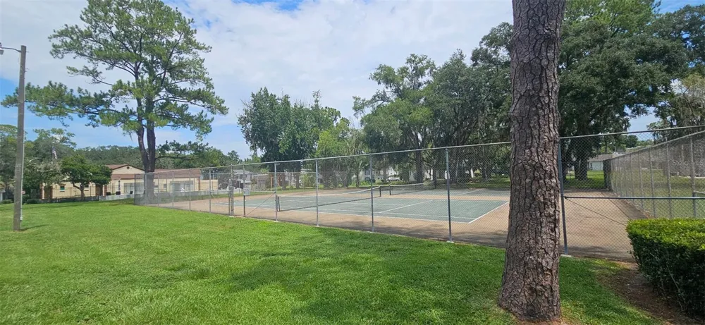 2405 SE 16TH AVENUE #B ocala, FL 34471