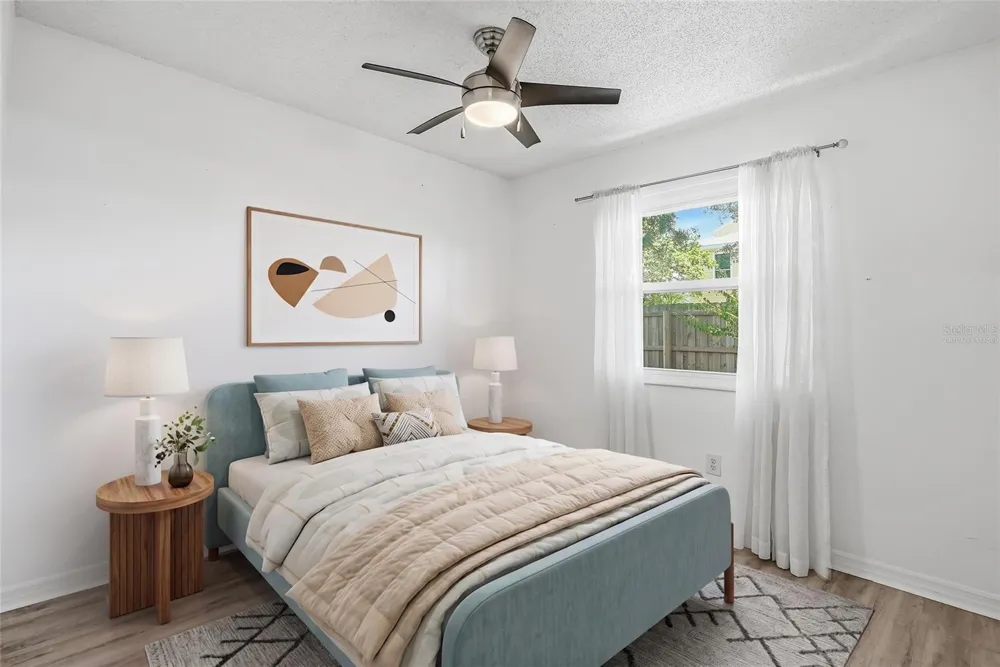 366 47TH AVENUE #5 St Petersburg, FL 33703