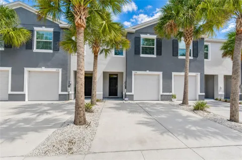 3326 PLEASANT WILLOW COURT