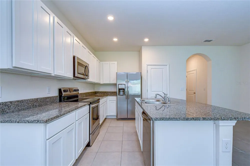 3326 PLEASANT WILLOW COURT Brandon, FL 33511