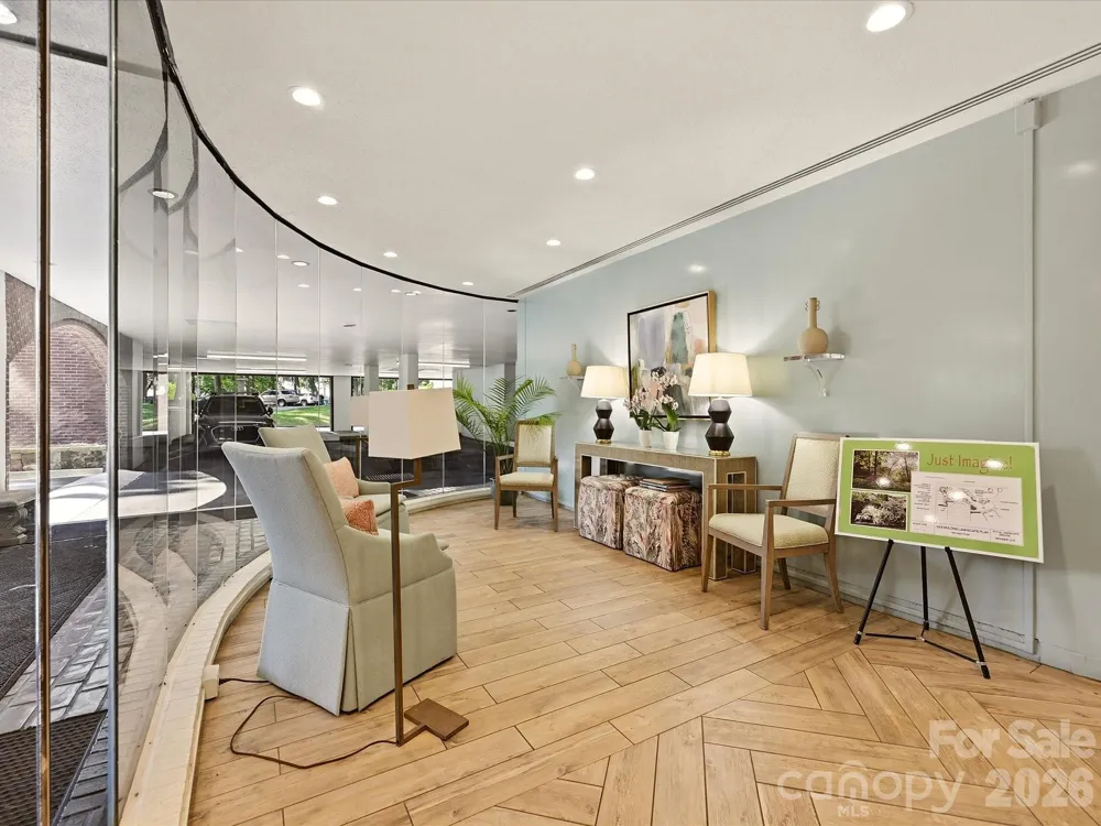 806 Cherokee Road Charlotte, NC 28207