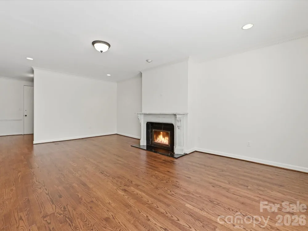 806 Cherokee Road Charlotte, NC 28207