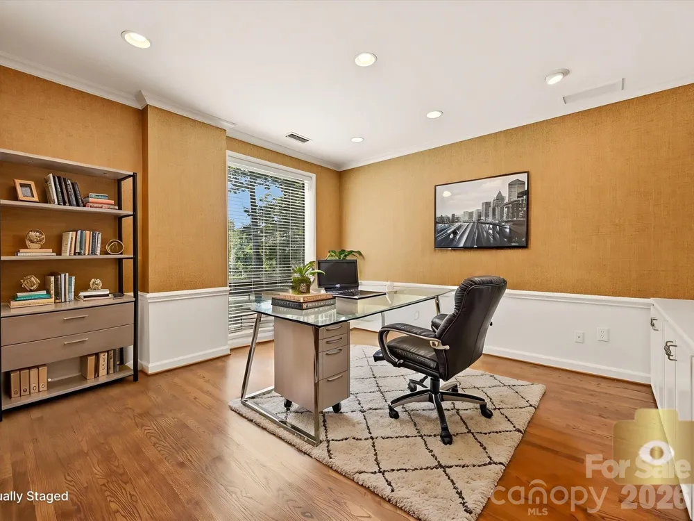 806 Cherokee Road Charlotte, NC 28207