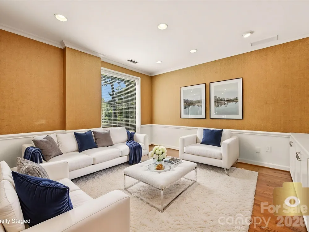 806 Cherokee Road Charlotte, NC 28207