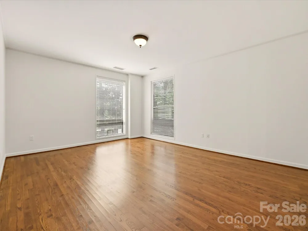 806 Cherokee Road Charlotte, NC 28207