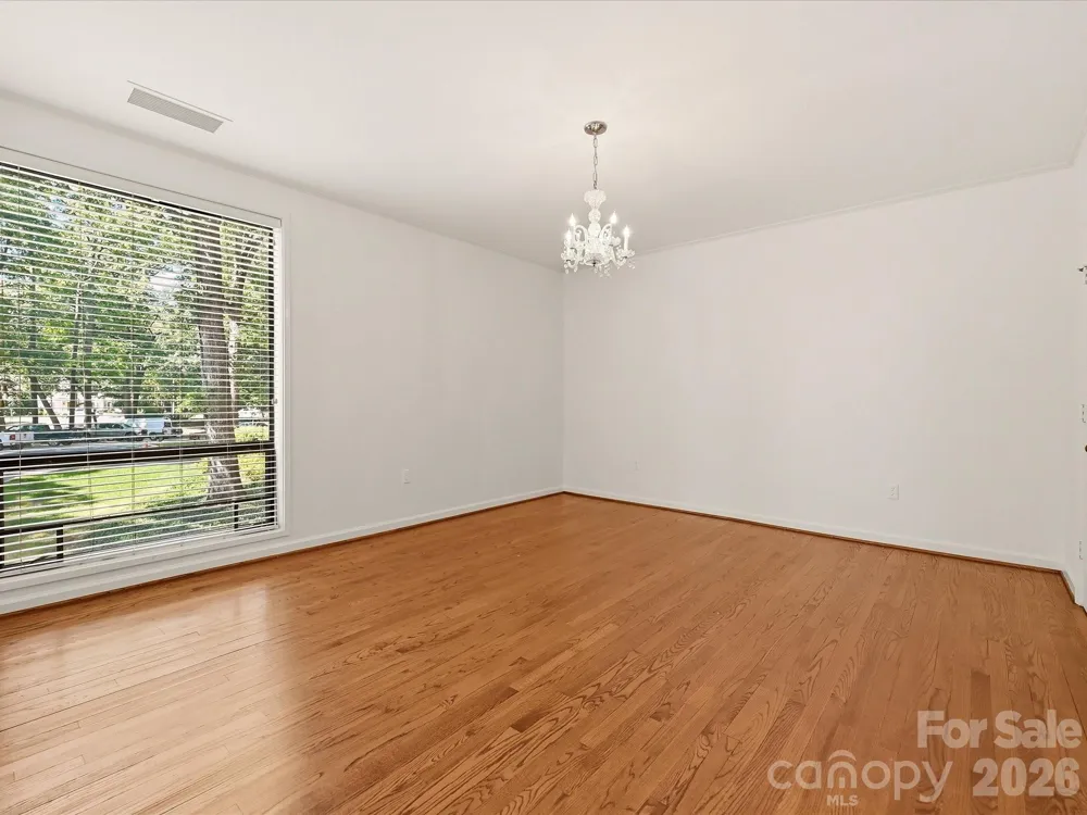 806 Cherokee Road Charlotte, NC 28207