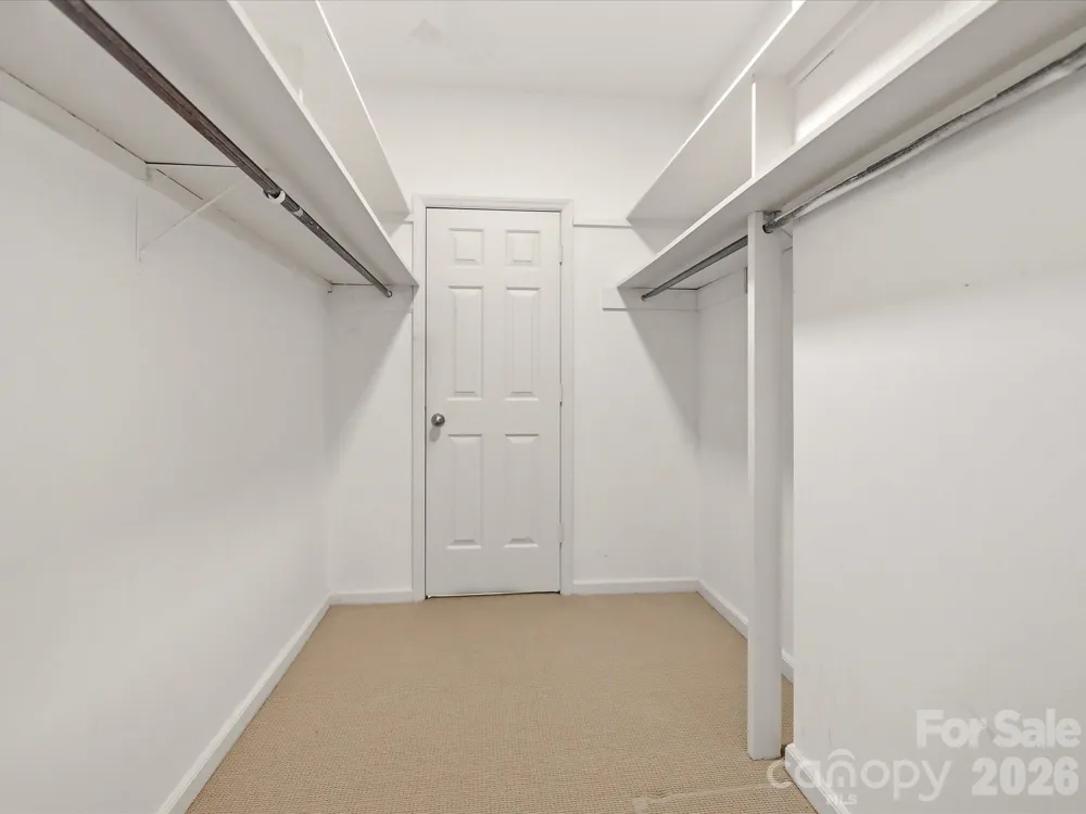 806 Cherokee Road Charlotte, NC 28207