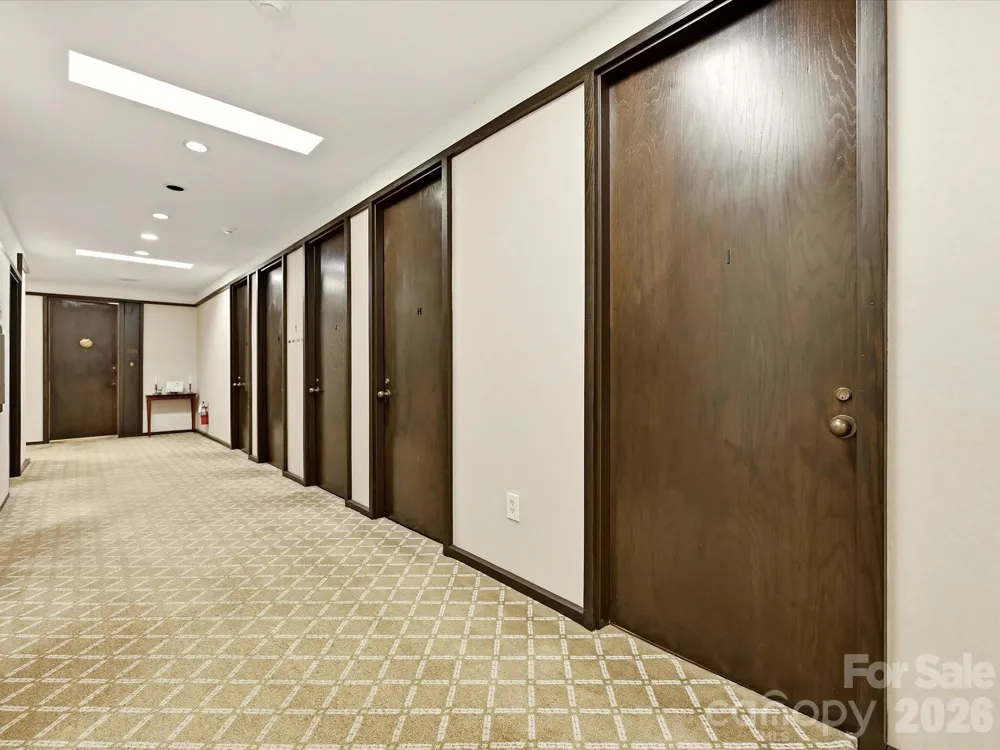 806 Cherokee Road Charlotte, NC 28207