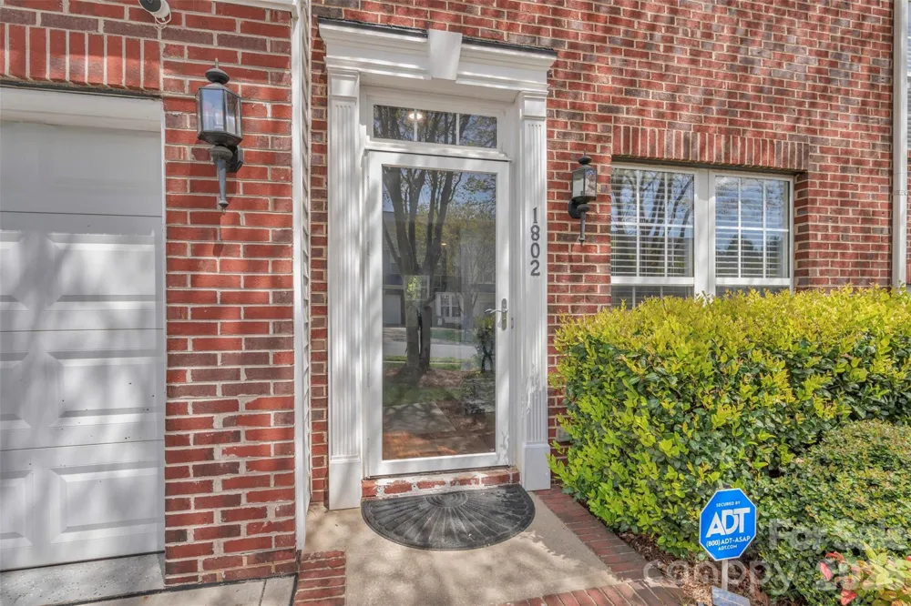 1802 Robinwood Village Drive Gastonia, NC 28054