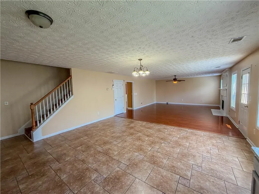 2760 Rusticwood Drive Snellville, GA 30078