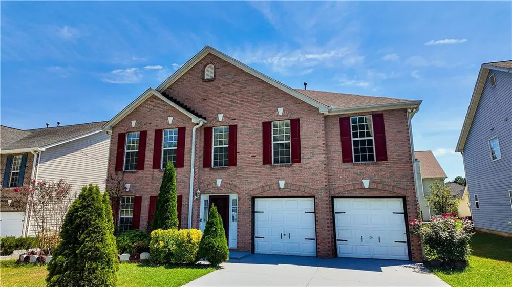 2760 Rusticwood Drive Snellville, GA 30078