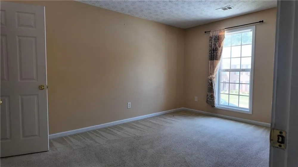 2760 Rusticwood Drive Snellville, GA 30078