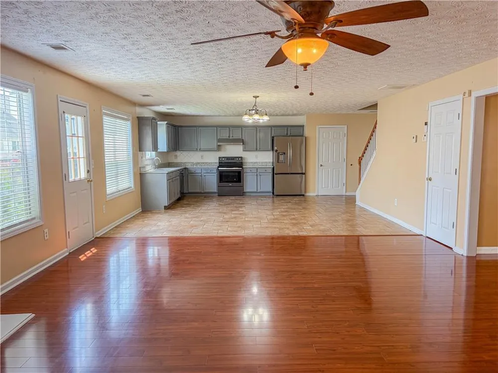 2760 Rusticwood Drive Snellville, GA 30078