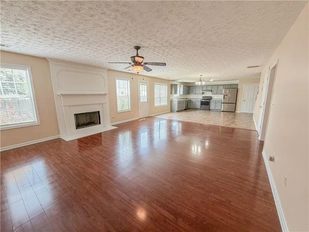 2760 Rusticwood Drive Snellville, GA 30078